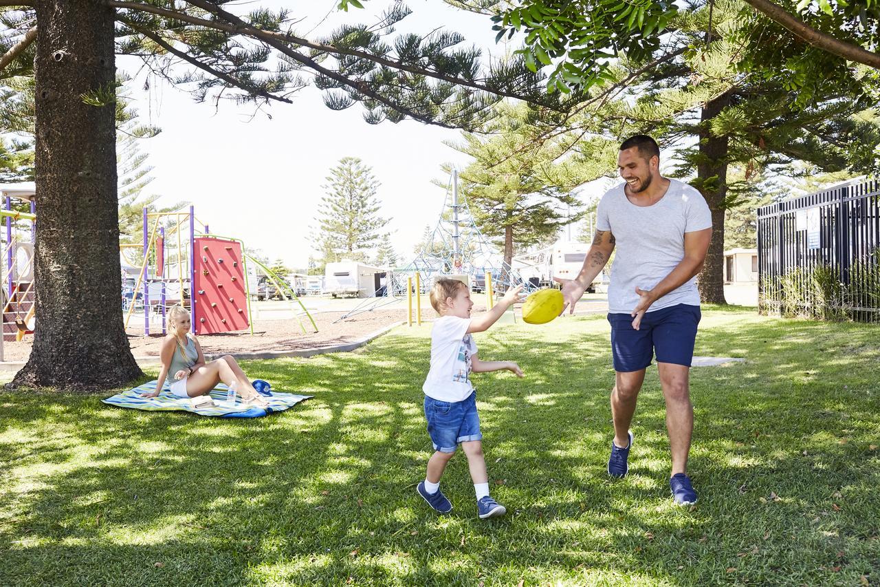 מלון Nrma Stockton Beach Holiday Park מראה חיצוני תמונה